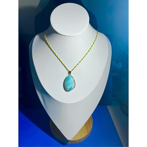 BAK Lovely Natural Amazonite Gem & 18k Gold